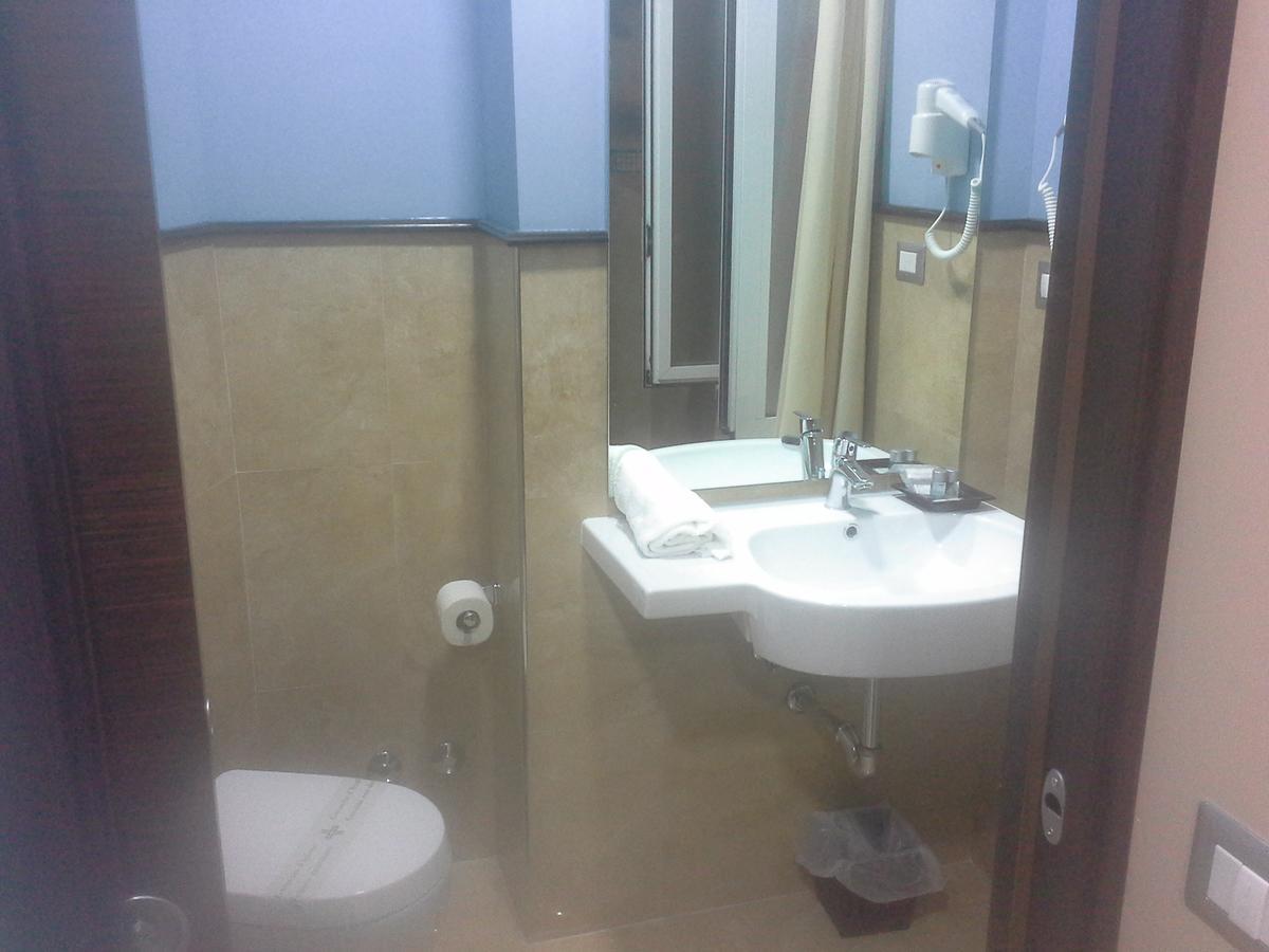 Hotel Gran Torino Rome Luaran gambar