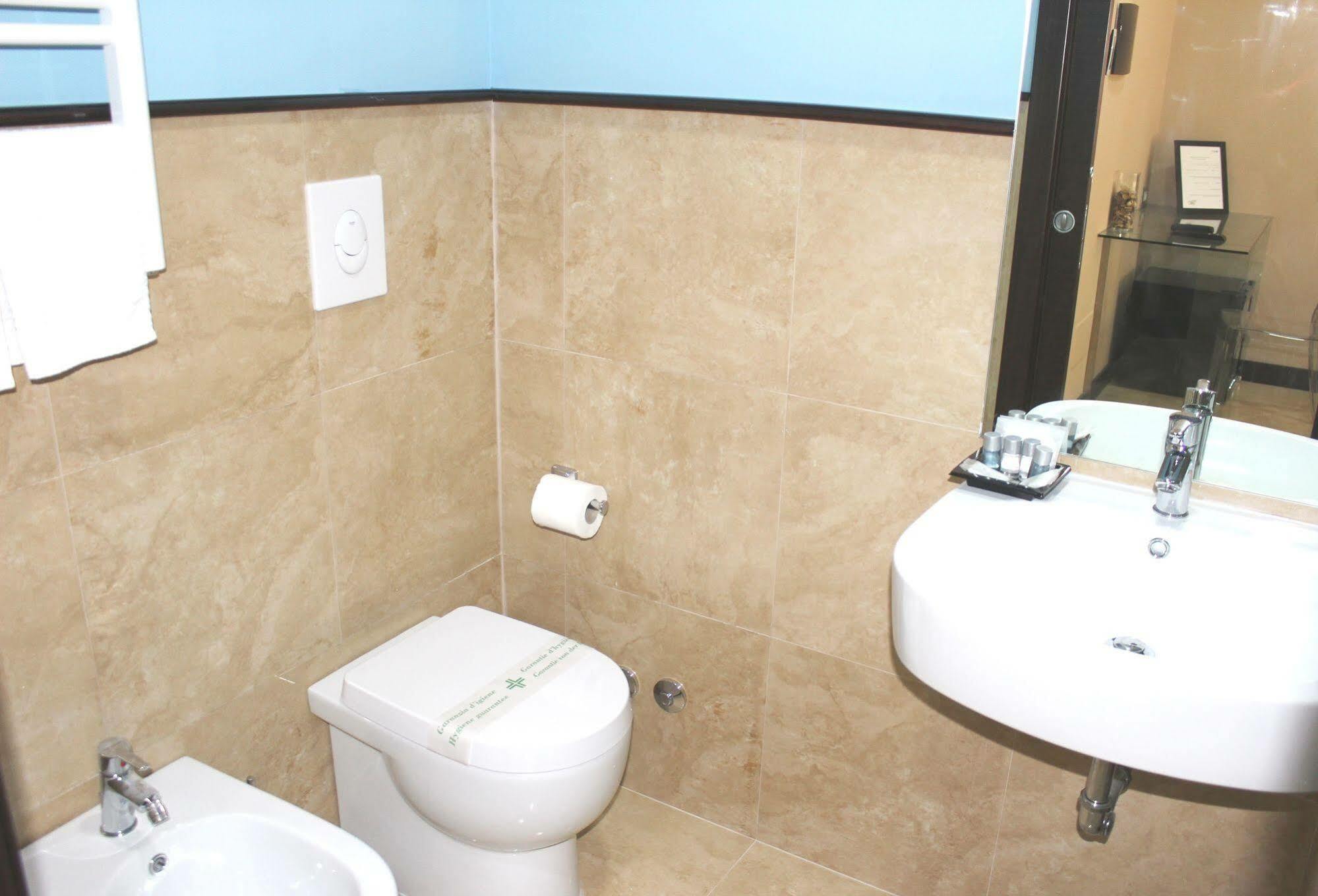 Hotel Gran Torino Rome Luaran gambar