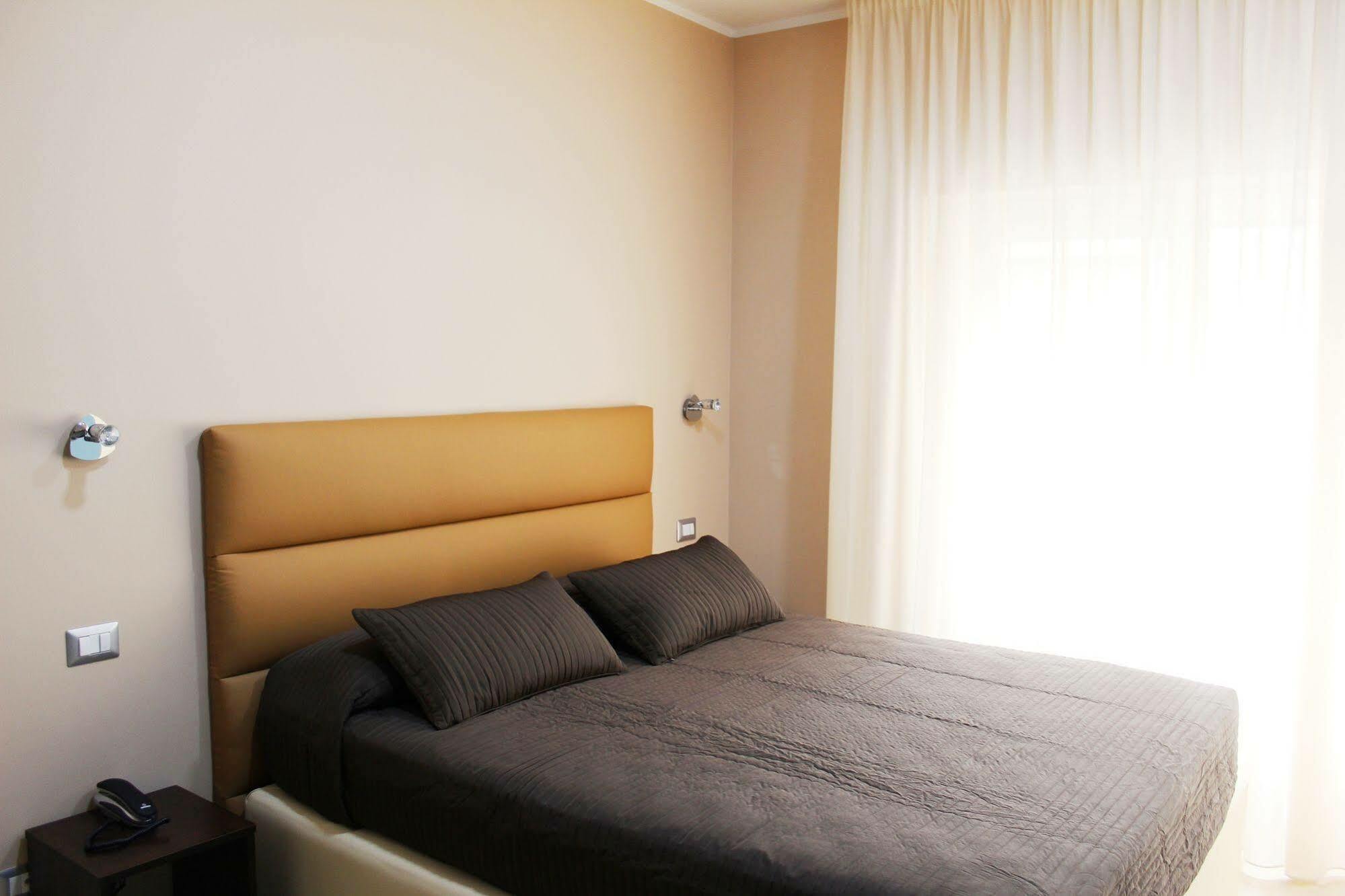 Hotel Gran Torino Rome Luaran gambar